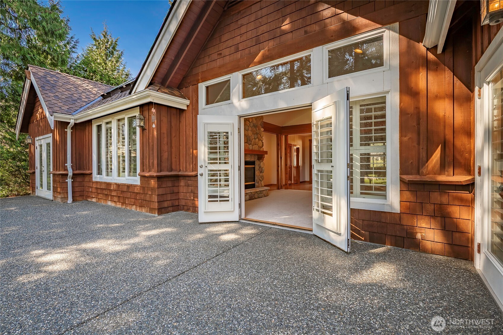 8606 Great Horned Owl Lane Blaine WA 98230