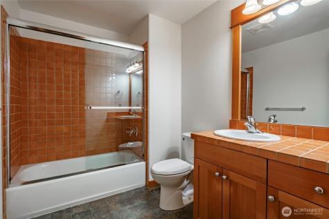 8606 Great Horned Owl Lane Blaine WA 98230