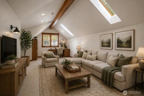 8606 Great Horned Owl Lane Blaine WA 98230