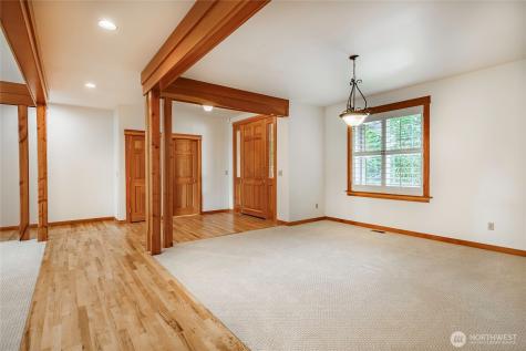 8606 Great Horned Owl Lane Blaine WA 98230