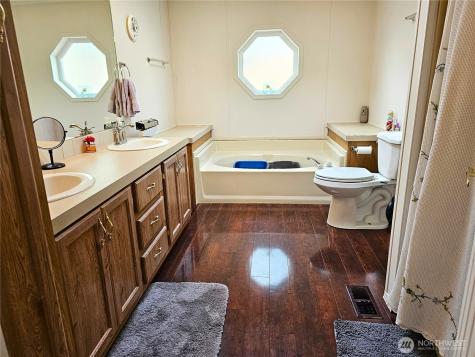 13802 18th Avenue Ct E Tacoma WA 98445