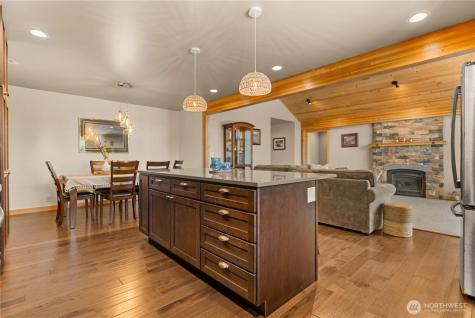 130 Sundown Road Winthrop WA 98862