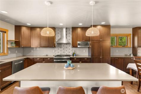 130 Sundown Road Winthrop WA 98862