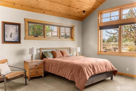 130 Sundown Road Winthrop WA 98862