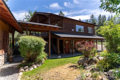 130 Sundown Road Winthrop WA 98862