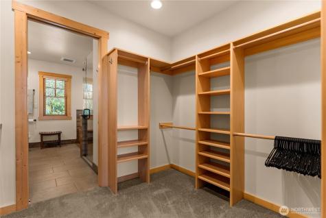 130 Sundown Road Winthrop WA 98862