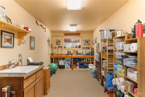 130 Sundown Road Winthrop WA 98862