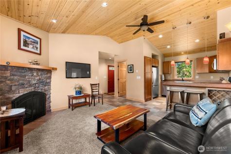 130 Sundown Road Winthrop WA 98862