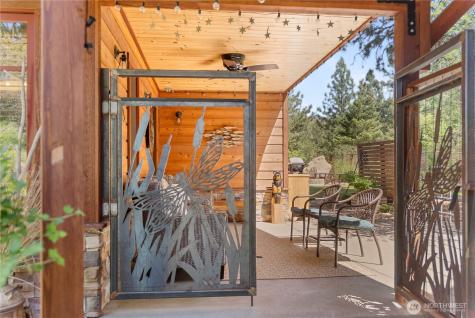 130 Sundown Road Winthrop WA 98862