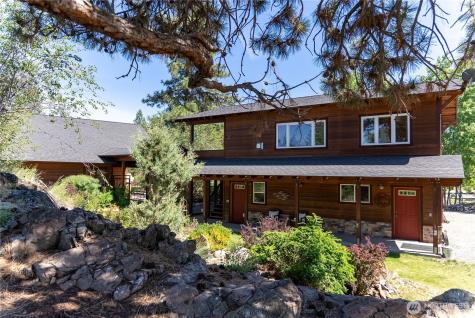 130 Sundown Road Winthrop WA 98862