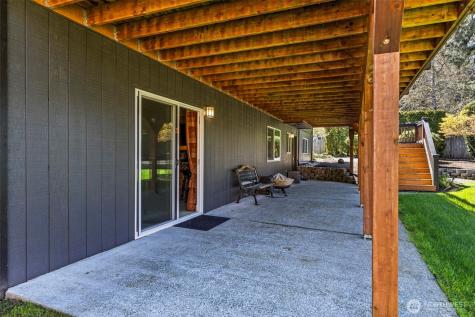 7901 Sapphire Drive SW Lakewood WA 98498