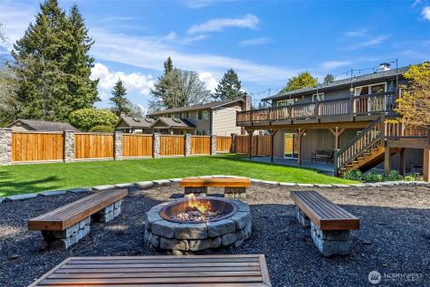7901 Sapphire Drive SW Lakewood WA 98498