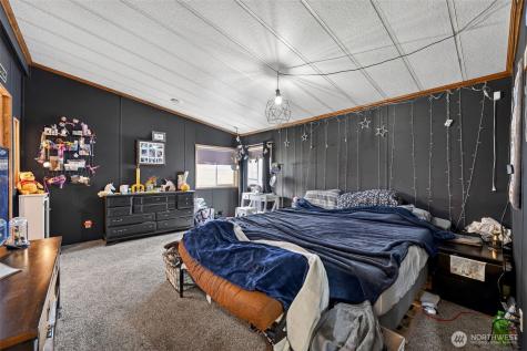 7812 18th Avenue Court E Tacoma WA 98404