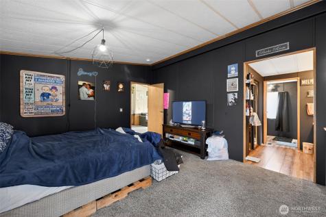 7812 18th Avenue Court E Tacoma WA 98404
