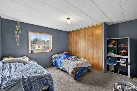 7812 18th Avenue Court E Tacoma WA 98404
