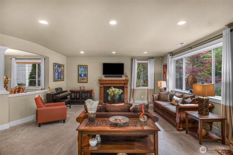 10082 240th Avenue NE Redmond WA 98053