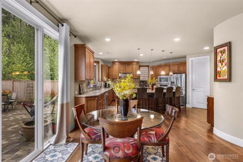 10082 240th Avenue NE Redmond WA 98053