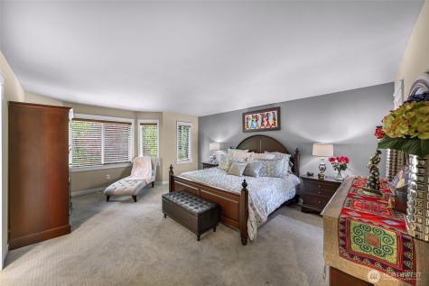 10082 240th Avenue NE Redmond WA 98053