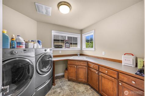 10082 240th Avenue NE Redmond WA 98053