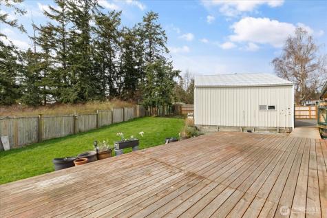 801 Walker Avenue Oak Harbor WA 98277