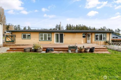 801 Walker Avenue Oak Harbor WA 98277
