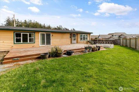 801 Walker Avenue Oak Harbor WA 98277