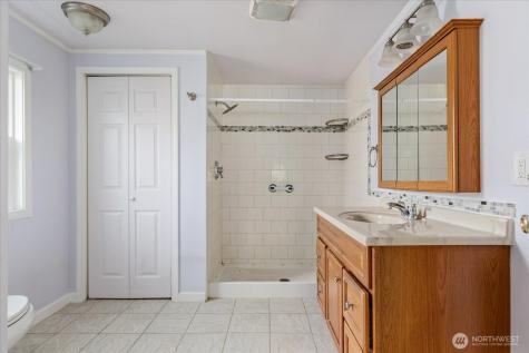 801 Walker Avenue Oak Harbor WA 98277