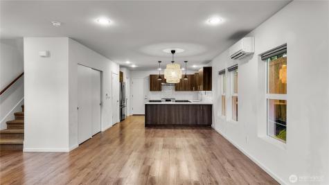 4233 S Lucile Street Seattle WA 98118