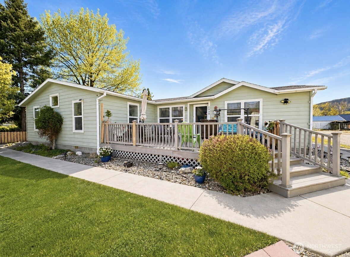 1408 Elm Street Oroville WA 98844