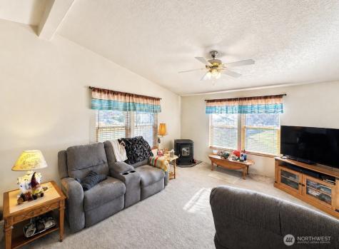 1408 Elm Street Oroville WA 98844