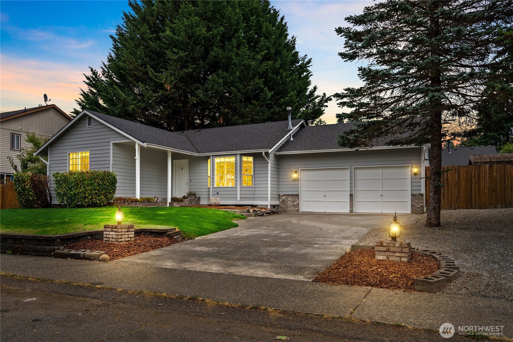 32206 Sunny Lane Black Diamond WA 98010