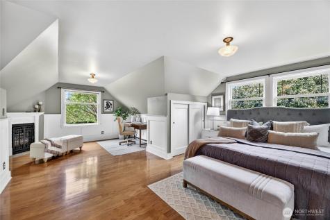 4036 44th Avenue SW Seattle WA 98116