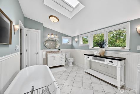 4036 44th Avenue SW Seattle WA 98116
