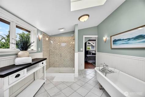 4036 44th Avenue SW Seattle WA 98116
