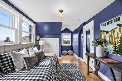 4036 44th Avenue SW Seattle WA 98116