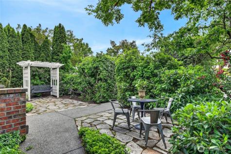 4036 44th Avenue SW Seattle WA 98116