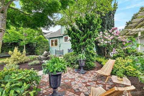 4036 44th Avenue SW Seattle WA 98116