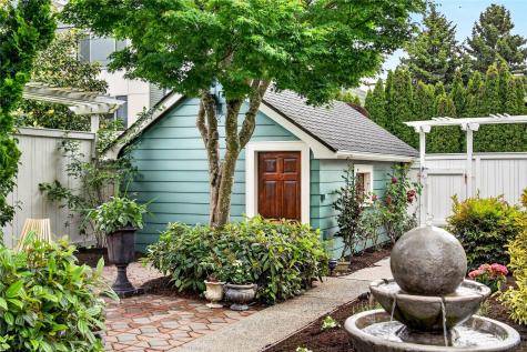 4036 44th Avenue SW Seattle WA 98116