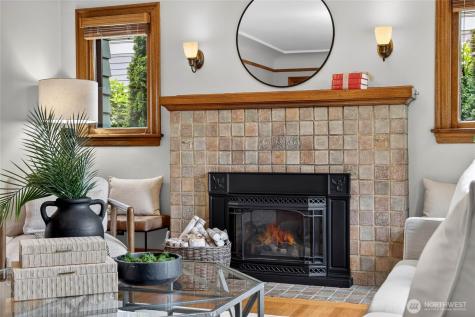 4036 44th Avenue SW Seattle WA 98116