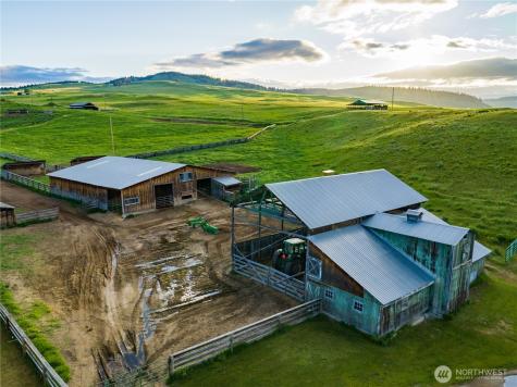 3 Summer Road Tonasket WA 98855