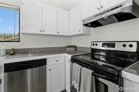 1236 Crescent Drive Oak Harbor WA 98277