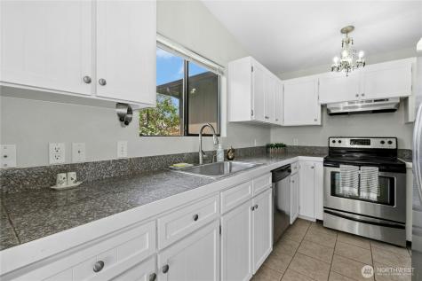 1236 Crescent Drive Oak Harbor WA 98277