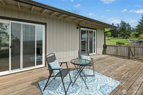 1236 Crescent Drive Oak Harbor WA 98277