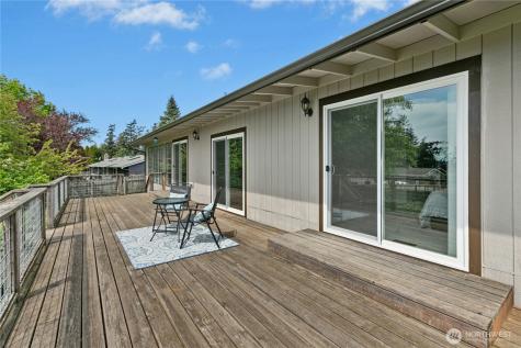 1236 Crescent Drive Oak Harbor WA 98277
