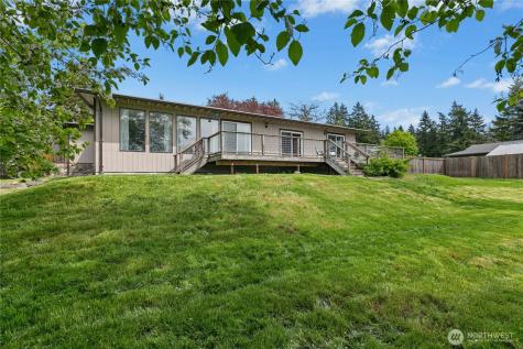 1236 Crescent Drive Oak Harbor WA 98277