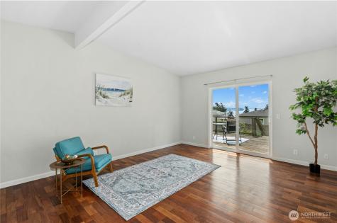 1236 Crescent Drive Oak Harbor WA 98277