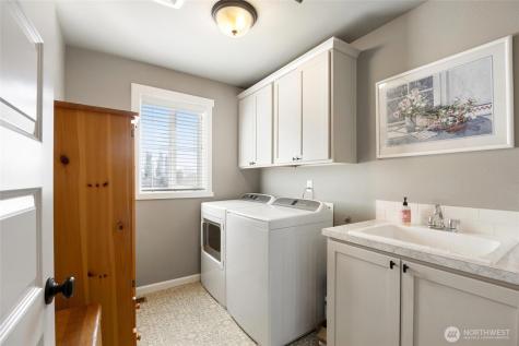 306 N Towhee Street Moses Lake WA 98837