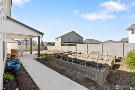 306 N Towhee Street Moses Lake WA 98837