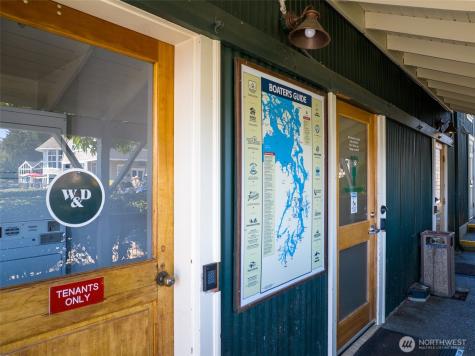 141 Parfitt Way SW Bainbridge Island WA 98110