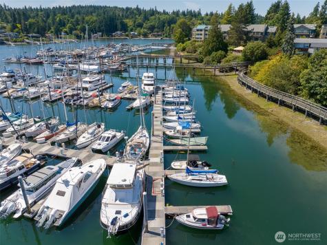 141 Parfitt Way SW Bainbridge Island WA 98110
